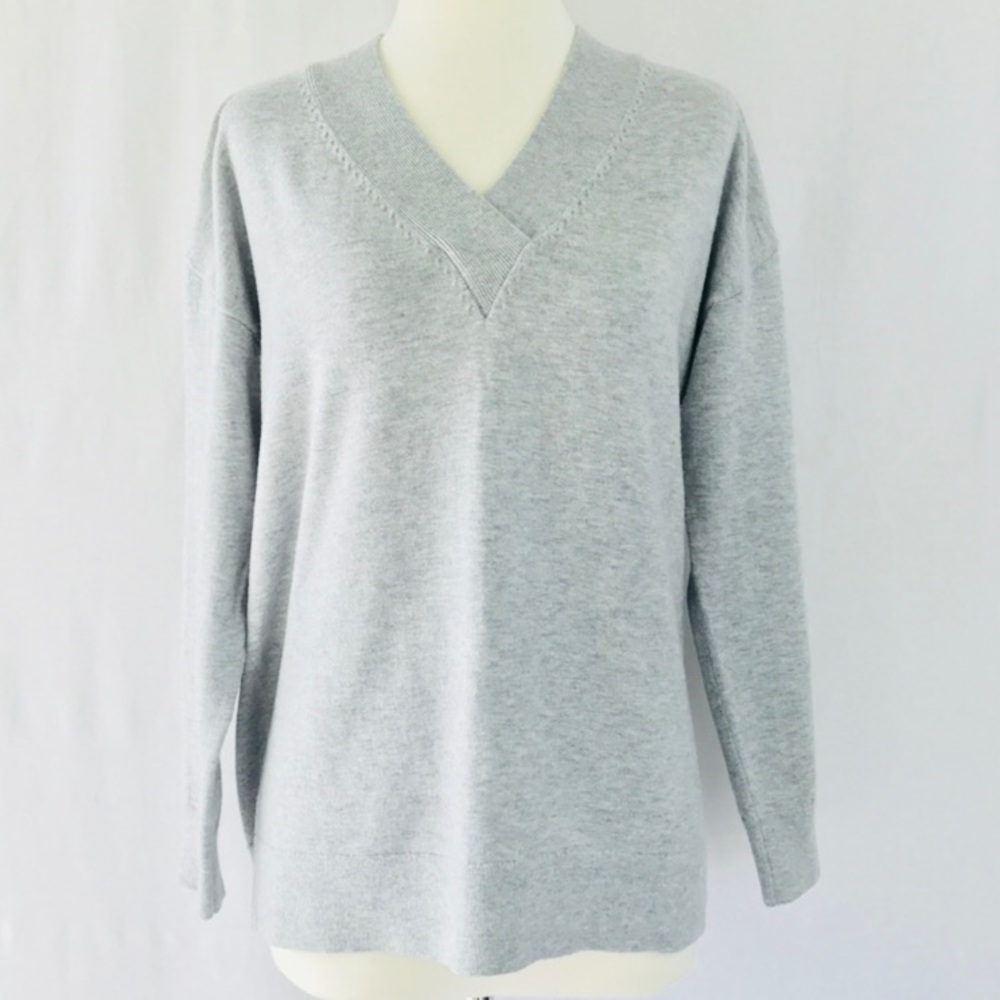 Gap V Neck Sweater Very Soft! Size S-M